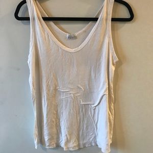 White and black Malibu Beach basics